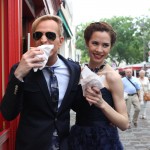 Jorge Ibañez y Elina Fernandez comen un crêpe con Nutella en Montmartre, Paris