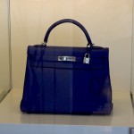 De coleccion, una Hermes en azul noche