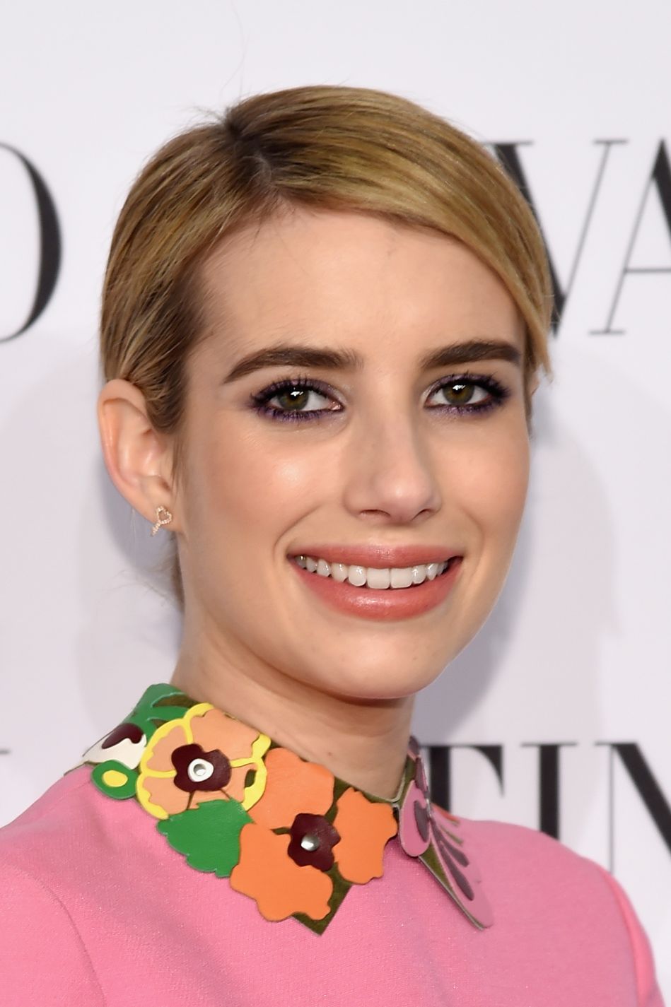 44667493_Valentino-Sala-Bianca-945-Event-emma-roberts_4