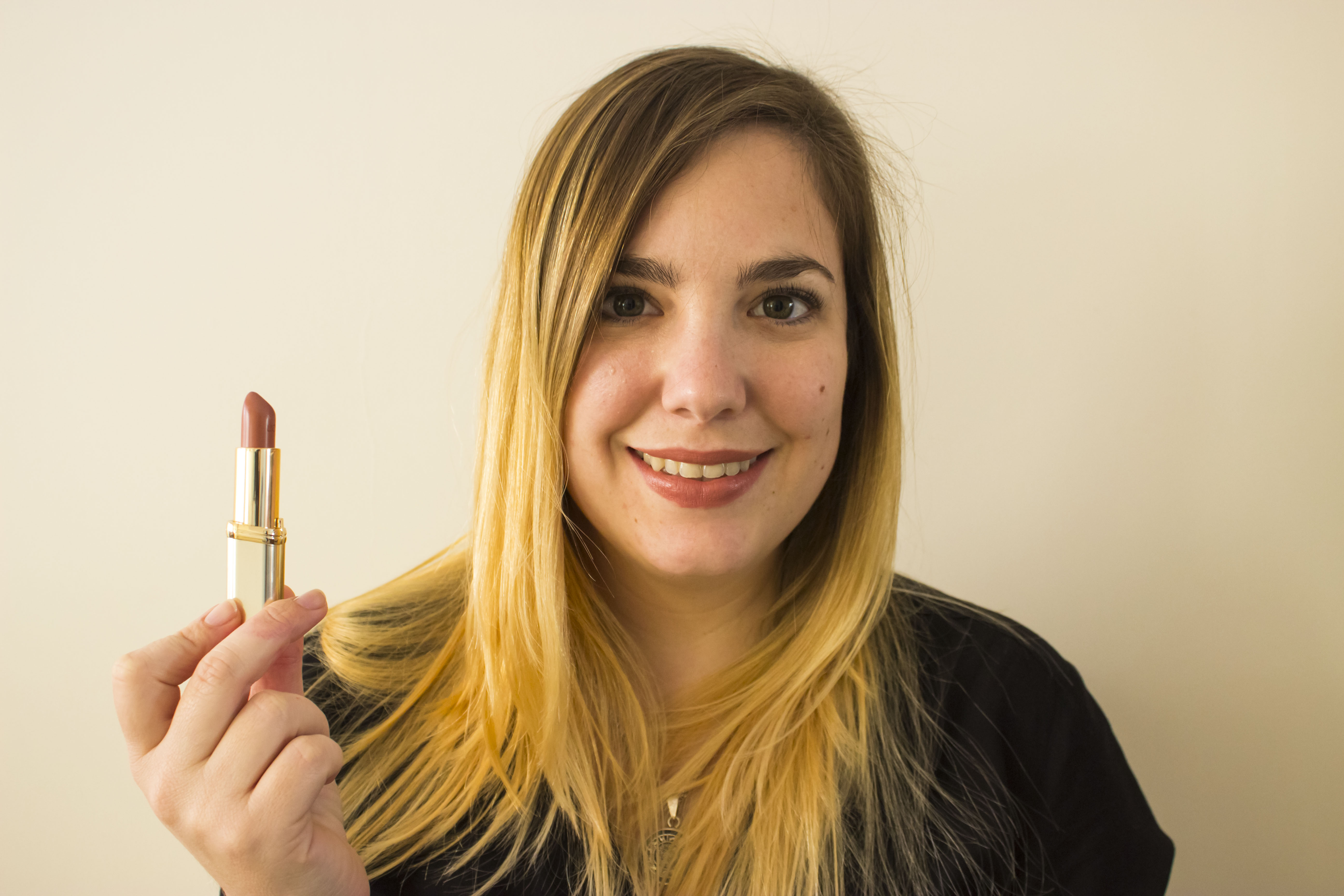 Color Riche #330 - Beige à nu