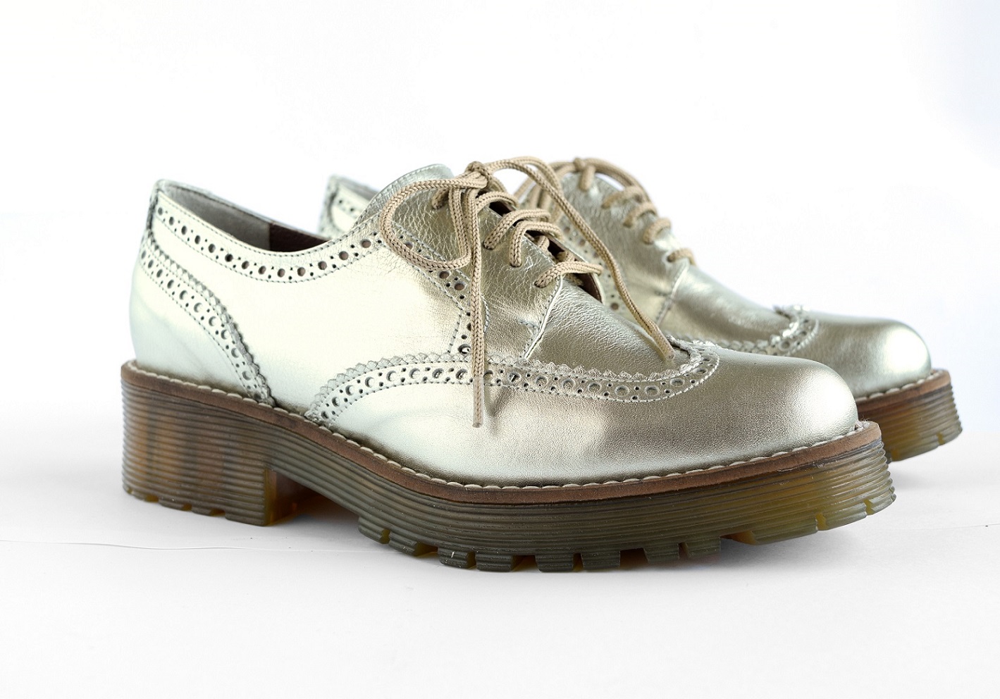 Loli Van Harden $2070