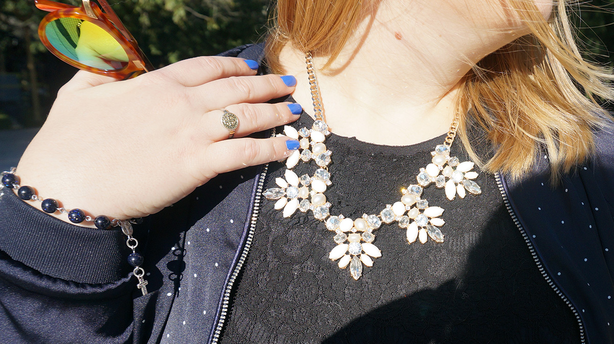 Detalles de esmalte y accesorios