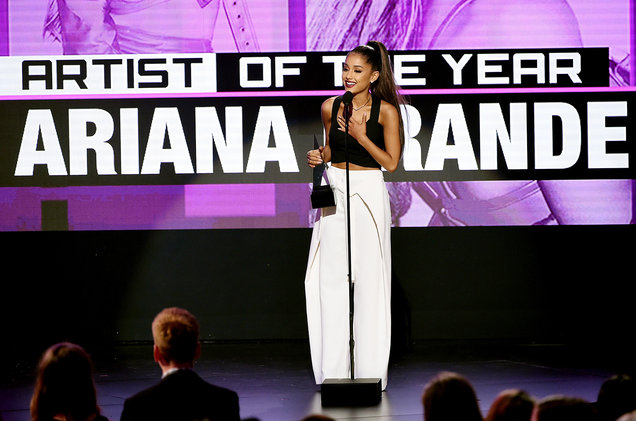 ariana-grande-onstage-amas-2016-billboard-1548
